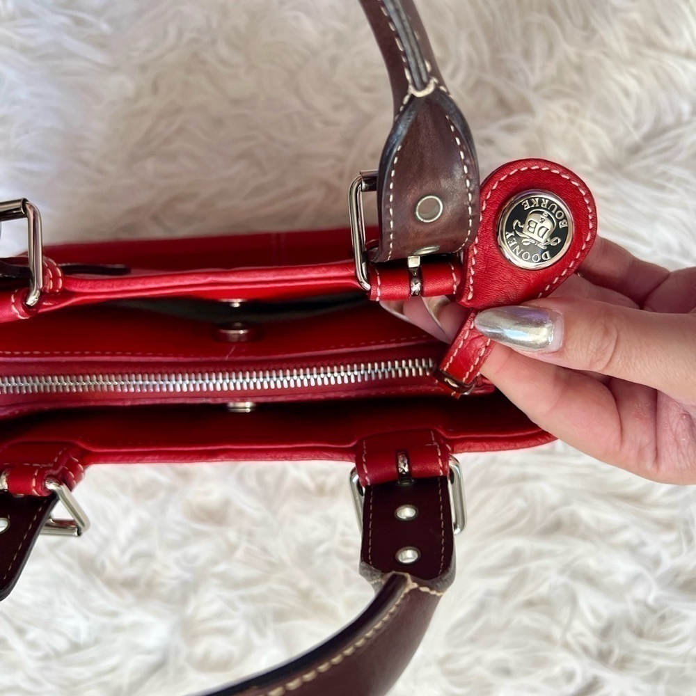 ❤️ Vintage Red Dooney and Bourke All Weather Purse Bag ❤️ - Picture 9 of 16